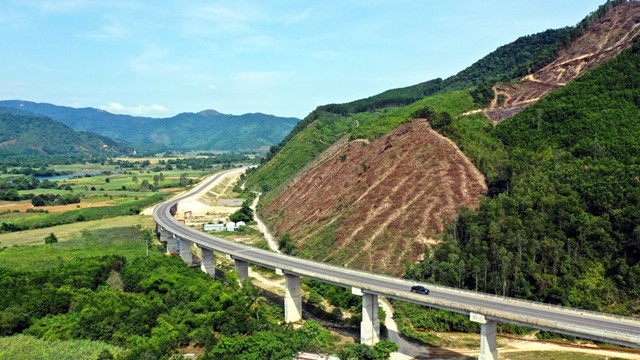 Bộ Giao thông vận tải: Đề xuất chi 120.746 tỷ xây dựng 6 dự án giao thông