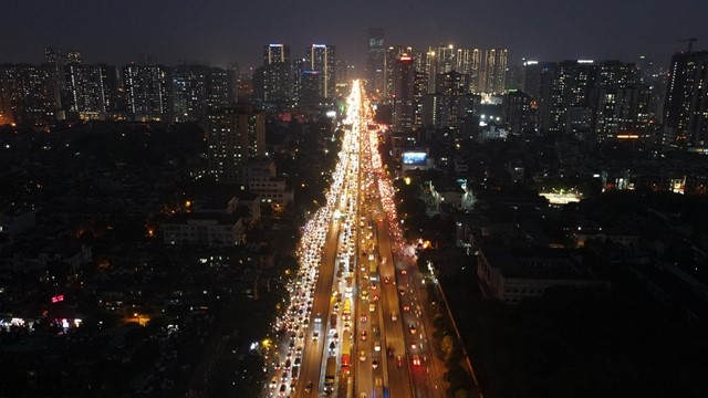 Hà Nội: Đường Vành đai 3 trên cao ùn tắc gần 10km nhiều giờ đồng hồ