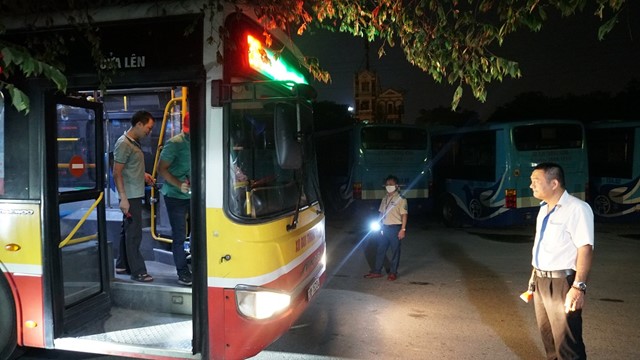 Transerco nỗ lực thi đua với phương châm "Lấy hành khách là trung tâm"