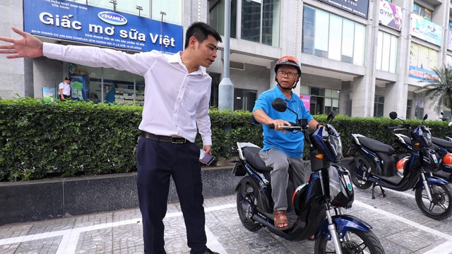 Ra mắt xe điện công cộng kết nối với tuyến buýt BRT