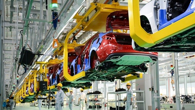 Hai phương án gia hạn thuế tiêu thụ đặc biệt với ô tô sản xuất trong nước