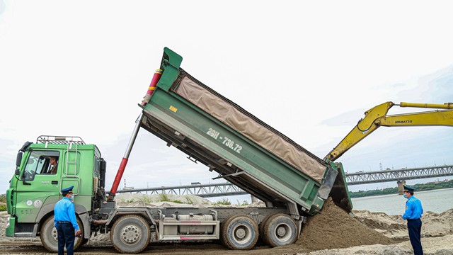 Thanh tra Sở GTVT TP Hà Nội xử phạt hơn 7.700 trường hợp vi phạm hành chính