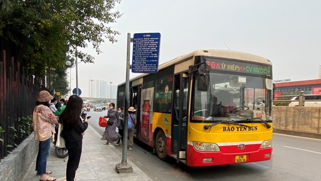 Hà Nội dừng hoạt động 5 tuyến buýt: khách đổi lộ trình, không gây xáo trộn lớn