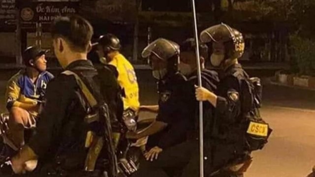 Hà Nội: Tạm giữ một số xe ôm công nghệ tụ tập đánh nhau 