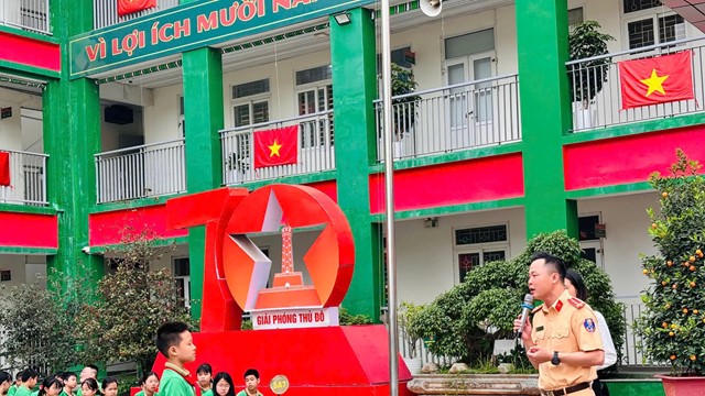 Đồng loạt thực hiện các giải pháp đảm bảo an toàn giao thông cho học sinh