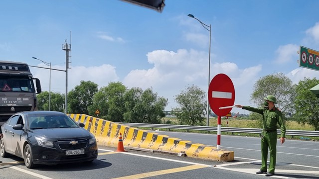 Thái Bình mở lại 12 tuyến vận tải hành khách liên tỉnh