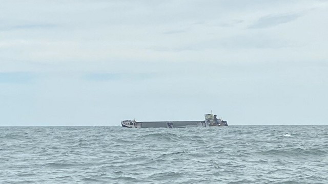 Cứu thành công 10 người trên tàu bị chìm tại Hải Phòng