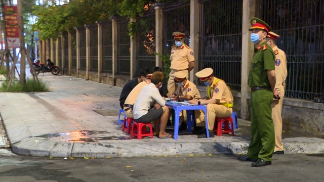 Quảng Ninh: Cần nâng cao ý thức chấp hành luật giao thông