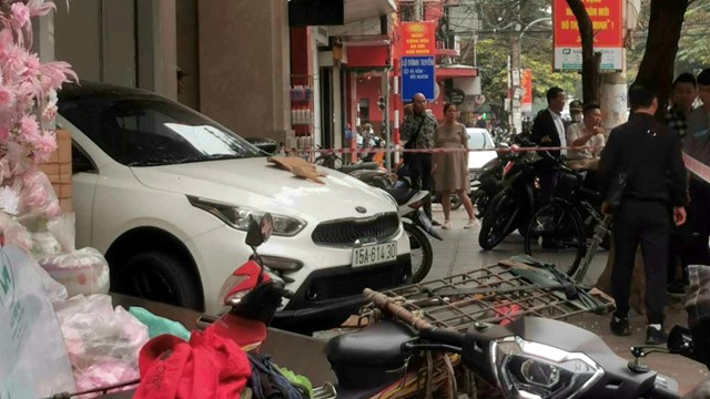 Hải Phòng: Nữ tài xế đạp nhầm chân ga, khiến bảo vệ không qua khỏi