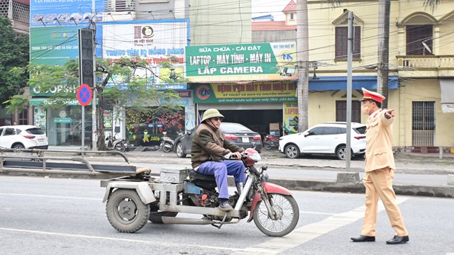 Hải Phòng: Tăng cường tuần tra, kiểm soát, xử lý vi phạm trên tuyến Quốc lộ 10