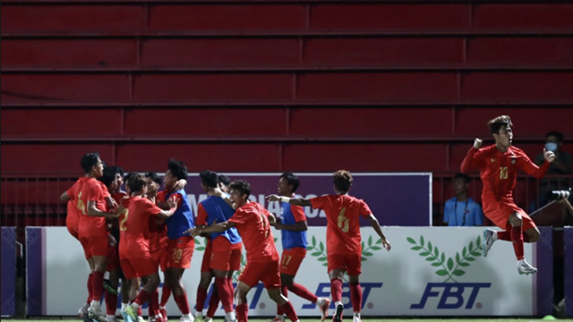 Đội bóng cuối cùng góp mặt tại bán kết môn bóng đá nam SEA Games 32