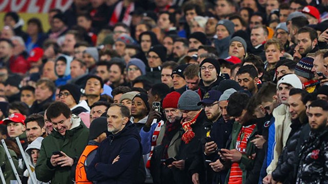 Bayern Munich không có “thuyền trưởng” trong cuộc đại chiến với Man Utd