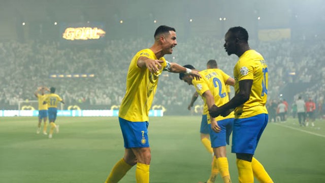 Ronaldo tỏa sáng trong chiến thắng kịch tính của Al Nassr
