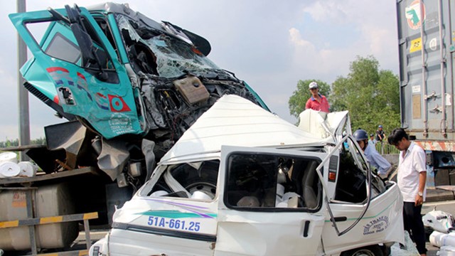 Đồng bộ, quyết liệt kéo giảm tai nạn giao thông dịp Tết Nguyên đán