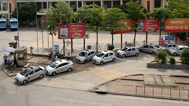 Hỗ trợ hay lập rào cản trước doanh nghiệp đang bên bờ vực?