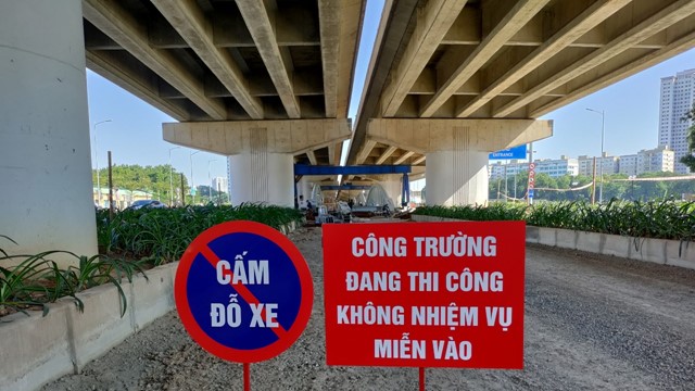 Phân luồng giao thông “mềm” phục vụ dự án cầu vòm thép hồ Linh Đàm