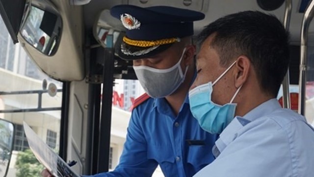 Hà Nội đôn đốc doanh nghiệp kinh doanh vận tải hoàn thành lắp camera trên phương tiện