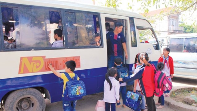 Hiểm họa xe hết hạn kiểm định đưa đón học sinh