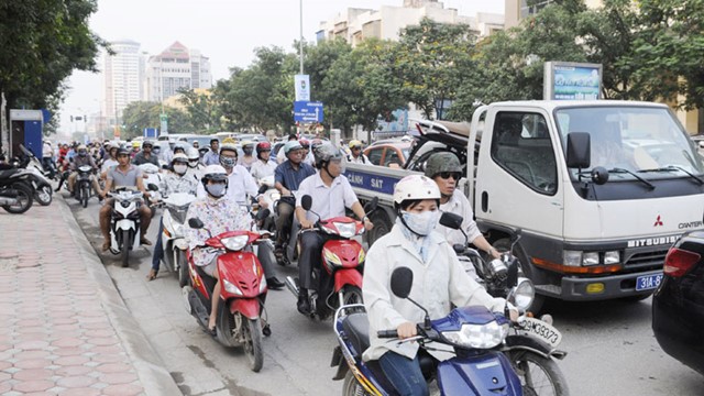 Thói quen sử dụng xe cá nhân: Cản trở giao thông văn minh