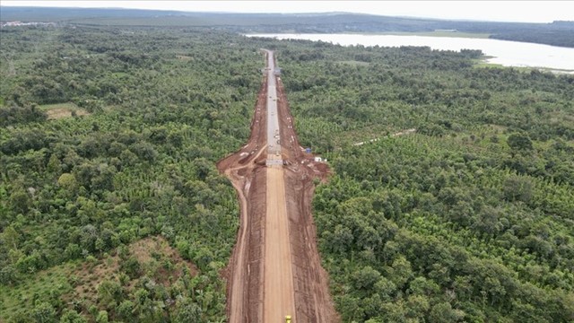 Sáu dự án mở rộng quốc lộ nguy cơ chậm tiến độ