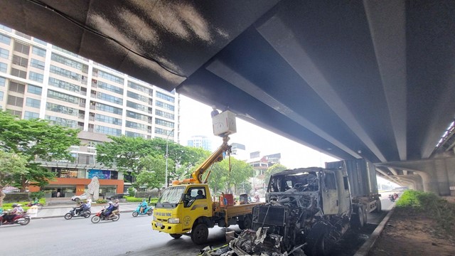 Đánh giá hư hại của Vành đai 3 trên cao sau vụ cháy xe container