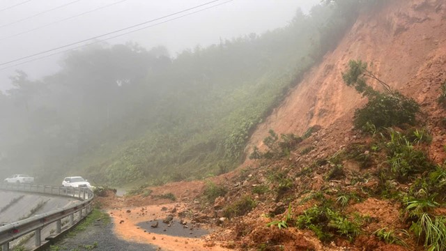 Bộ Xây dựng có công điện khẩn ứng phó với mưa lớn, sạt lở đất