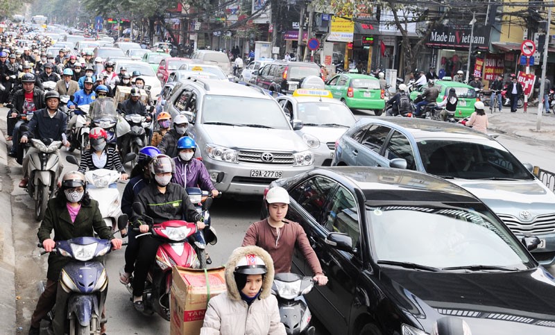 Un tac giao thong tai Ha Noi: Loi dau chi cua ha tang - Hinh anh 1