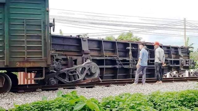 Sap cong bo nguyen nhan tau trat banh, lat toa o Nam Dinh - Hinh anh 1