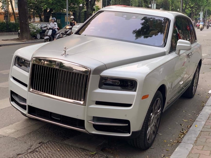 Sieu xe Rolls-Royce Cullinan 45 ty ve tay dai gia Ha Noi - Hinh anh 1