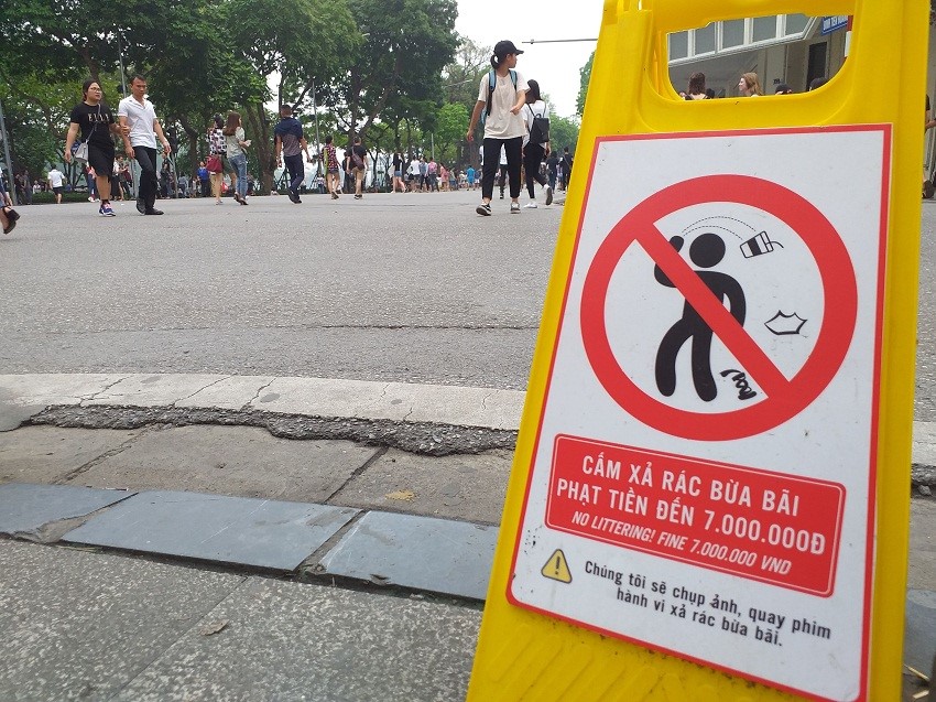 Ha Noi: Hieu qua tu phat nguoi hanh vi xa rac tuy tien - Hinh anh 1