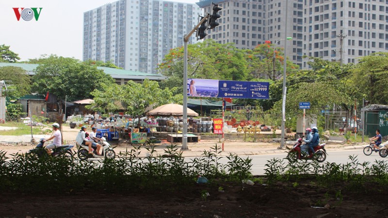 Ha Noi xen giai phan cach duong Vanh dai 3 doan Giai Phong - Phap Van - Hinh anh 9