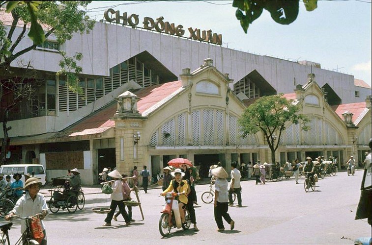 Hinh doc ve giao thong o Ha Noi dau thap nien 1990 - Hinh anh 4