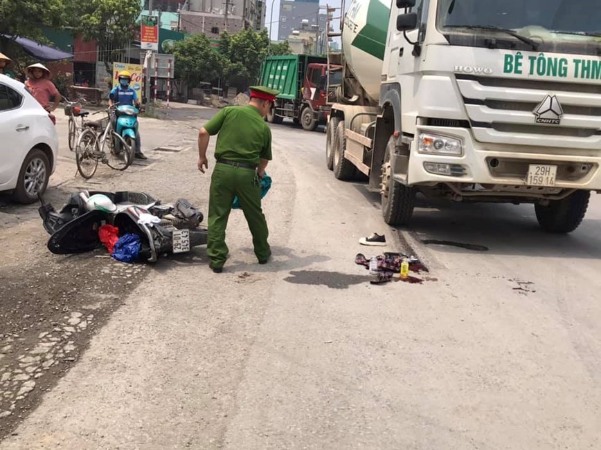 Ha Noi: Nam sinh bi xe bon dam o cau vuot An Khanh - Hinh anh 1