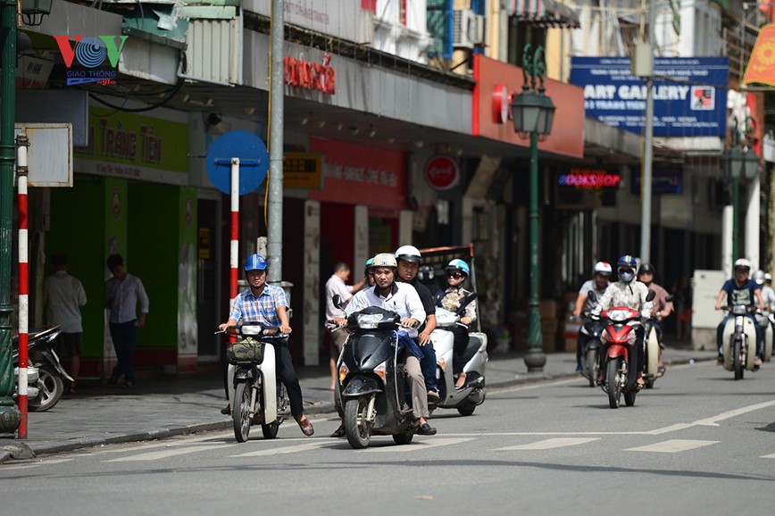 Vuot den do, chen lan: Thoi ich ky cua nhieu nguoi - Hinh anh 10