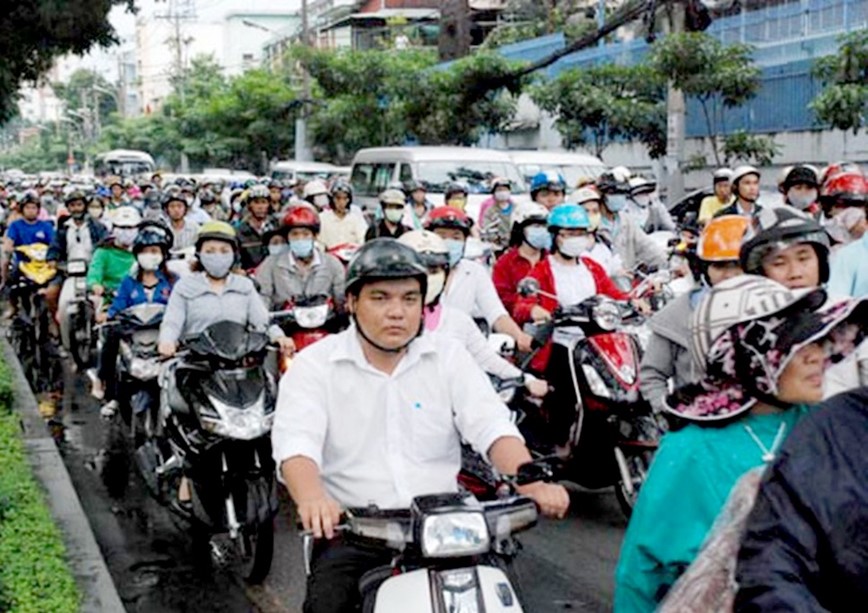 TP.HCM se lam duong rieng cho xe buyt khong giong Ha Noi - Hinh anh 2