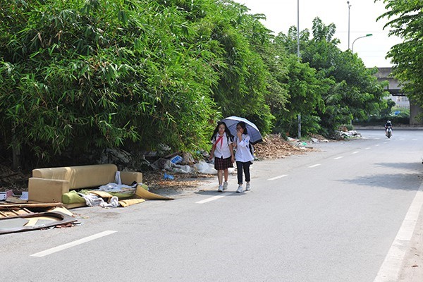 Rac tran lan tren con duong co canh quan dep vao loai bac nhat cua Thu do - Hinh anh 8