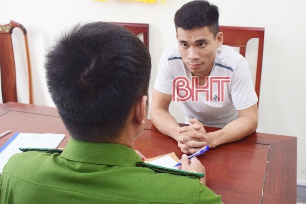 Tai xe gay tai nan khien 3 nguoi nguy kich roi bo tron o Ha Tinh la ai? - Hinh anh 1