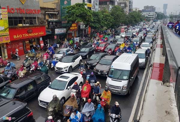 Ha Noi mua, tac trien mien tu sang toi trua - Hinh anh 1