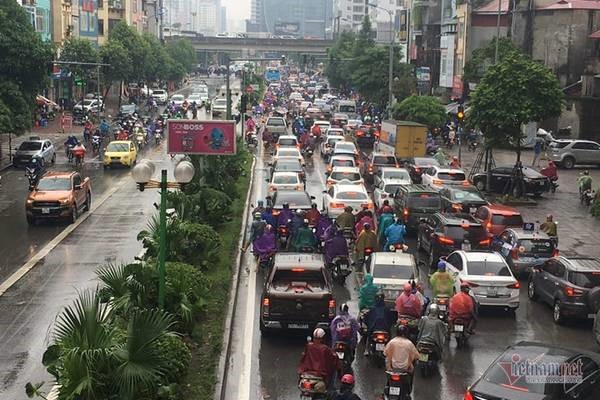 Ha Noi mua, tac trien mien tu sang toi trua - Hinh anh 4