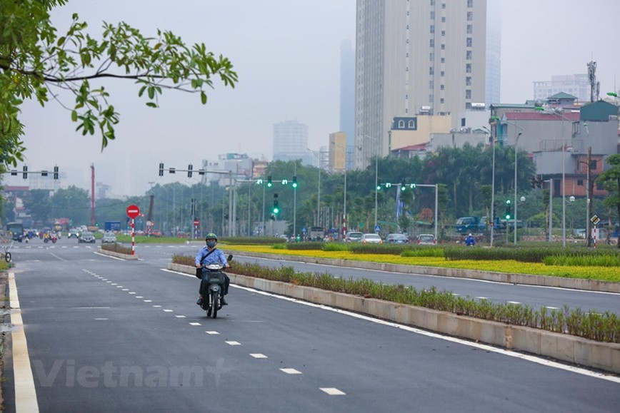 Toan canh tuyen duong ket noi 3 quan noi thanh Ha Noi vua thong xe - Hinh anh 8