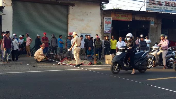 Dak Lak: Tai nan giao thong nghiem trong khien 2 nguoi thuong vong - Hinh anh 1