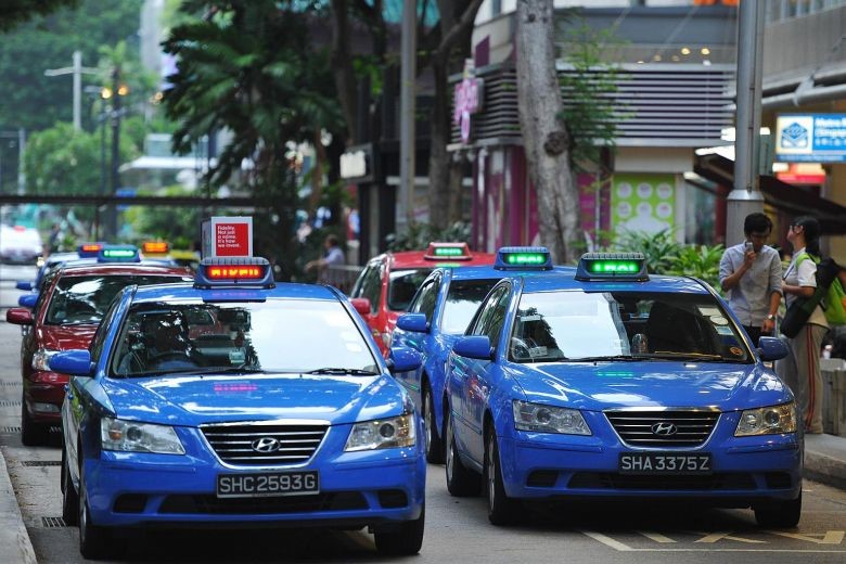 Bat ngo khi tai xe taxi truyen thong duoc long hanh khach hon cong nghe, vi sao? - Hinh anh 1