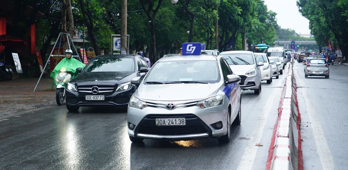 Su ra doi cua G7 taxi: Ky vong moi cho taxi truyen thong - Hinh anh 1