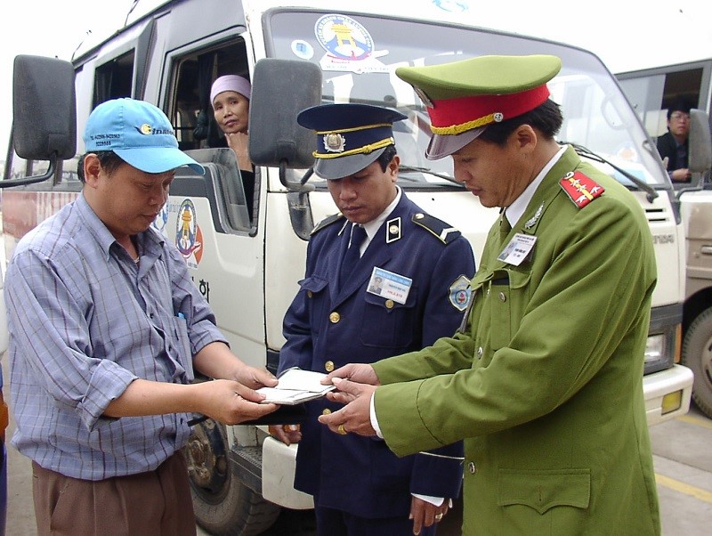 Trat tu ATGT dip cuoi nam: Thuong truc nhung noi lo - Hinh anh 1