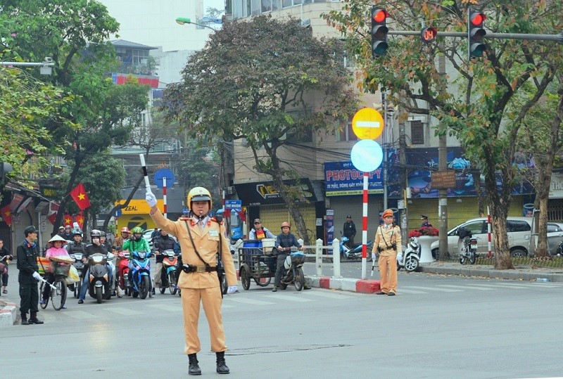 Ha Noi cong khai duong day nong van tai dip Tet 2019 - Hinh anh 1