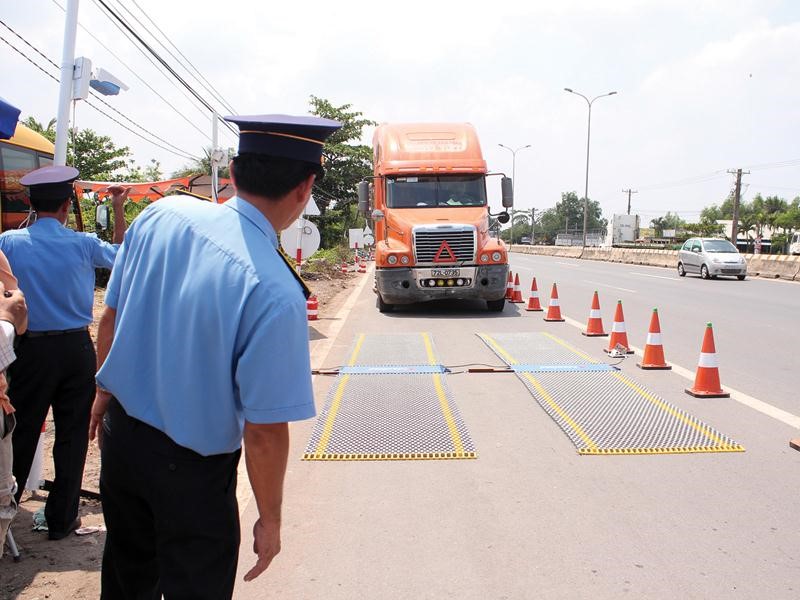 Giai the Tram Kiem tra tai trong xe Dau Giay - Hinh anh 1