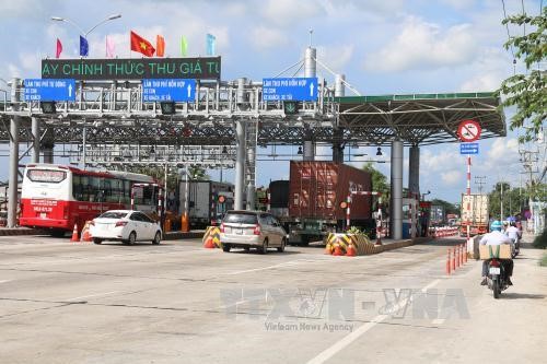 Bo GTVT dung trien khai 12 du an BOT, di doi nhieu tram thu phi - Hinh anh 1