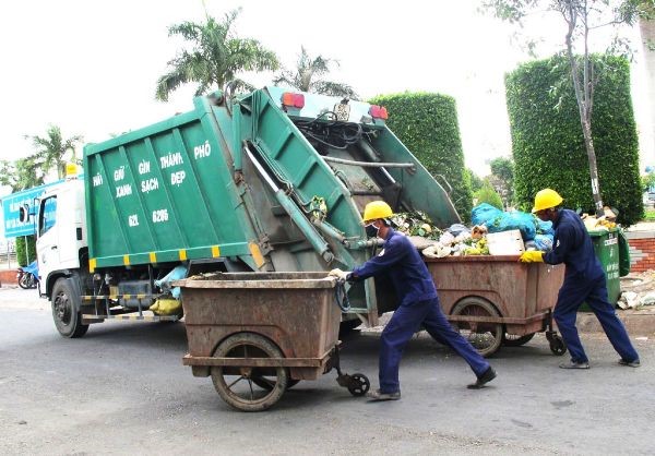 Ha Noi: Phan luong van chuyen rac tam thoi - Hinh anh 2