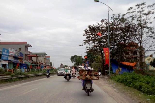 Mung 3 Tet, duong pho Ha Noi khe khe “cua minh” - Hinh anh 3