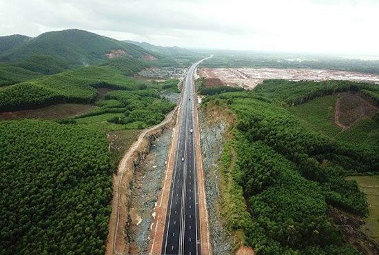 Sai pham tai Cao toc Da Nang - Quang Ngai: Can lam ro trach nhiem cua chu dau tu - Hinh anh 1